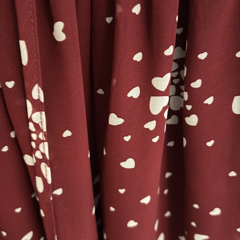 Sadie Robertson long sleeved lined maroon dress with white hearts size M - Picture 4 of 5